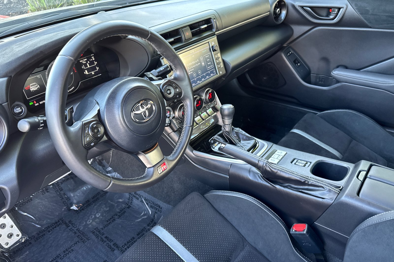 Used 2023 Toyota GR86 Premium w/ ALL Weather Mat Package (TMS) RWD image 13