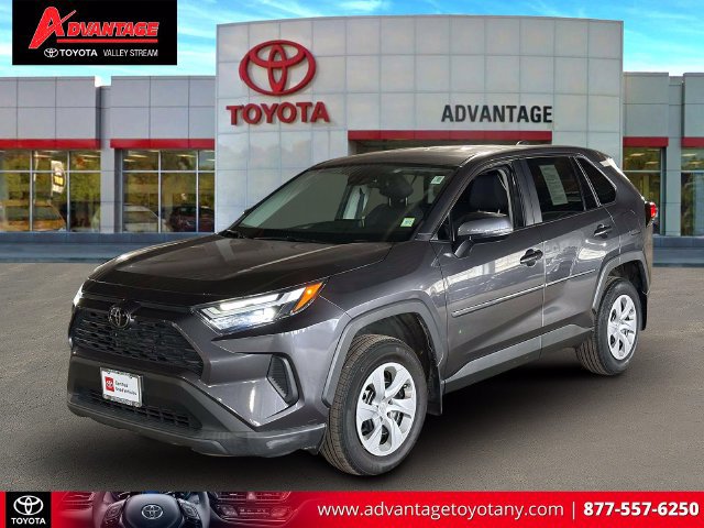Certified 2023 Toyota RAV4 LE AWD/4WD image 4