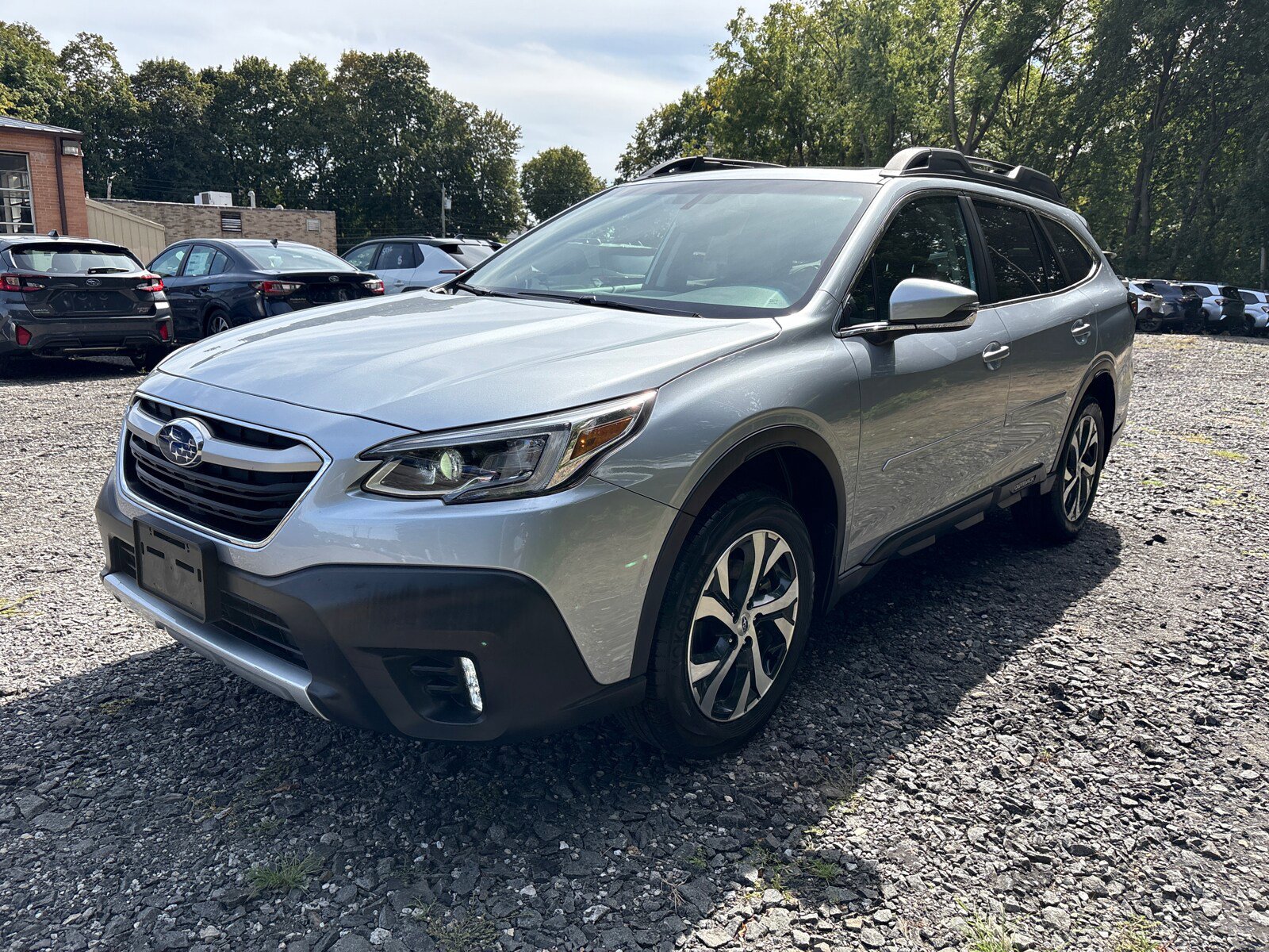 Used 2022 Subaru Outback Limited image 3