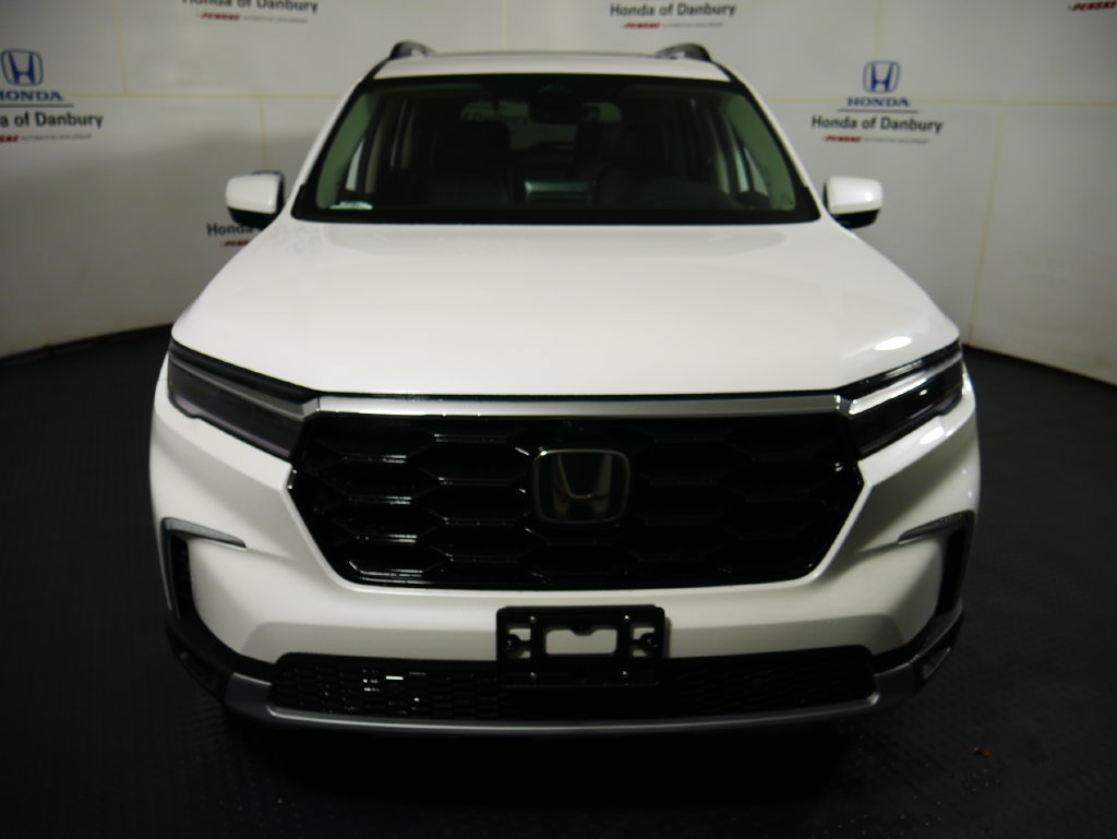 New 2026 Honda Pilot Elite image 2