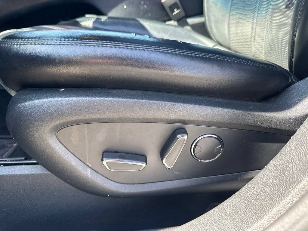 Used 2019 Lincoln Nautilus Reserve AWD/4WD image 18