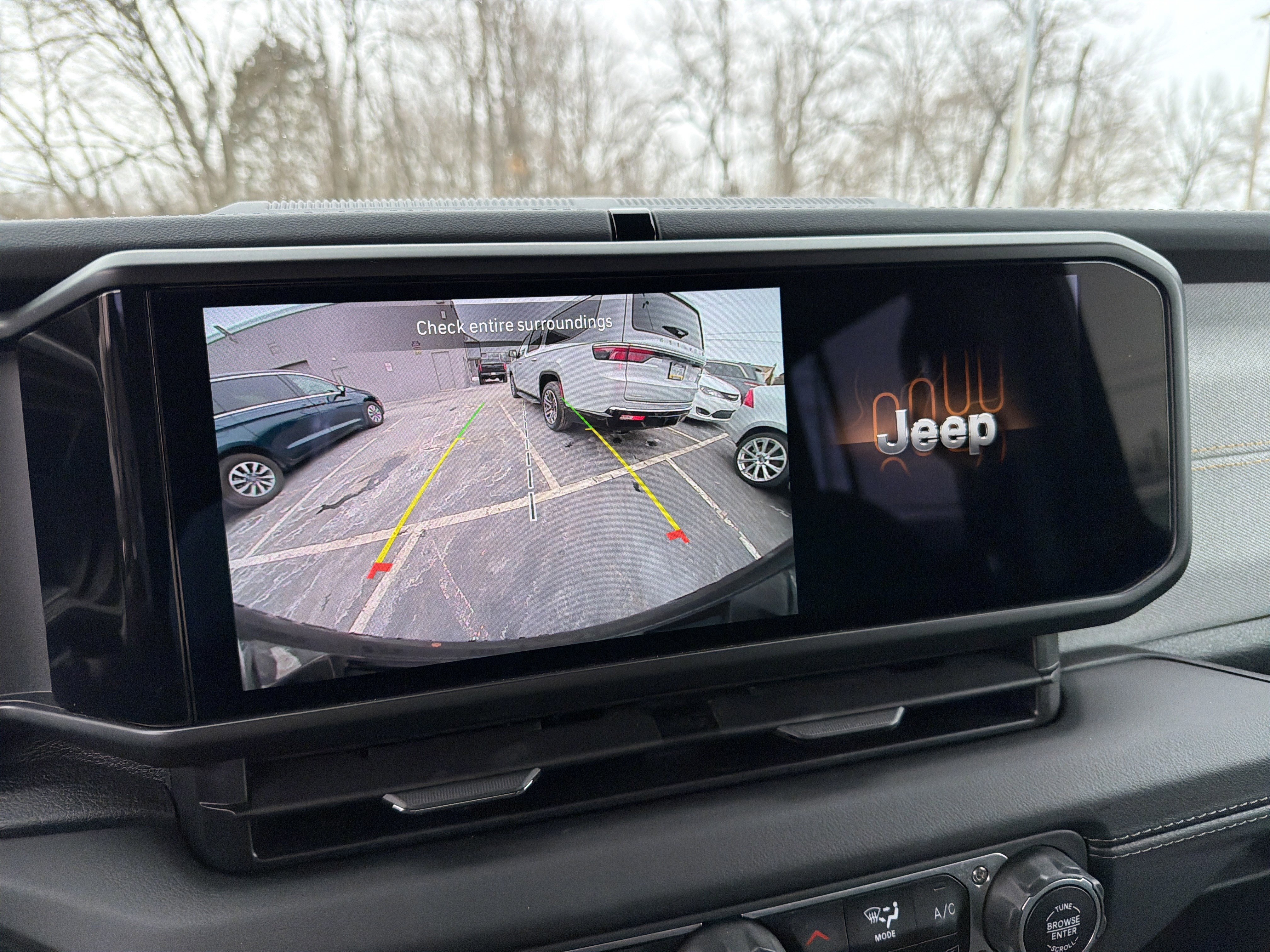 Certified 2025 Jeep Wrangler Sahara w/ Safety Group image 29