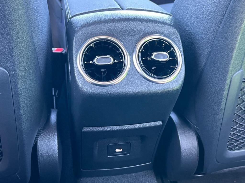 New 2025 Mercedes-Benz CLA 250 4MATIC image 37