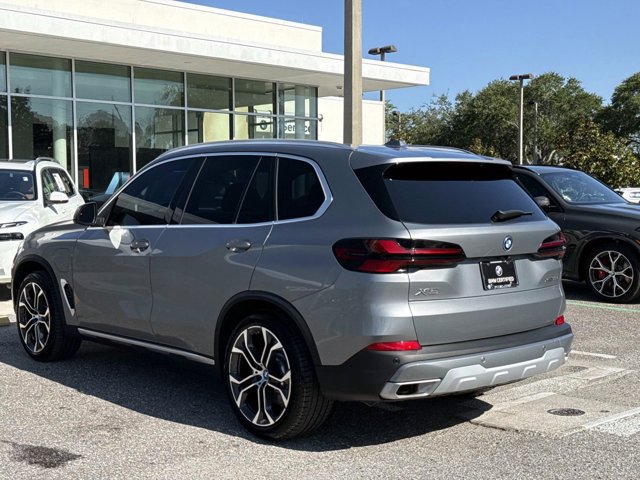 Certified 2025 BMW X5 xDrive50e w/ Climate Comfort Package AWD/4WD image 5