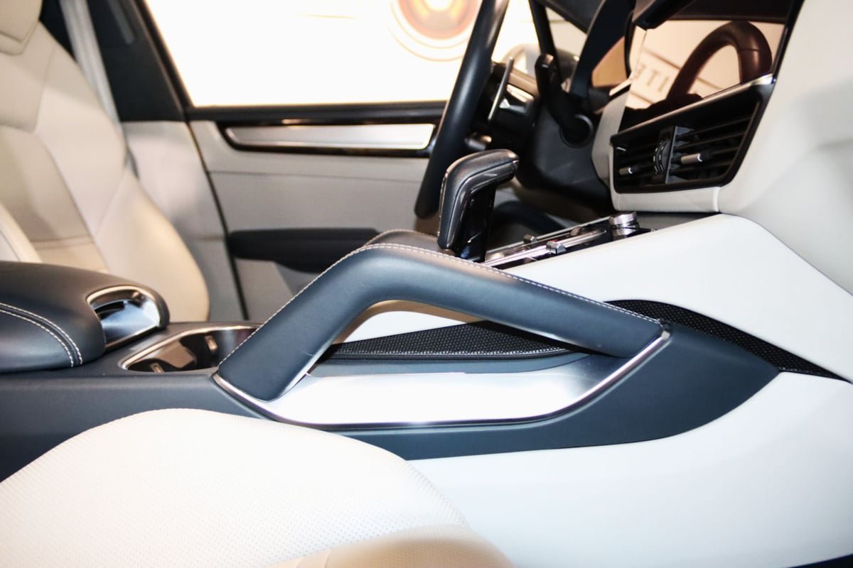 Used 2020 Porsche Cayenne Turbo AWD/4WD image 74