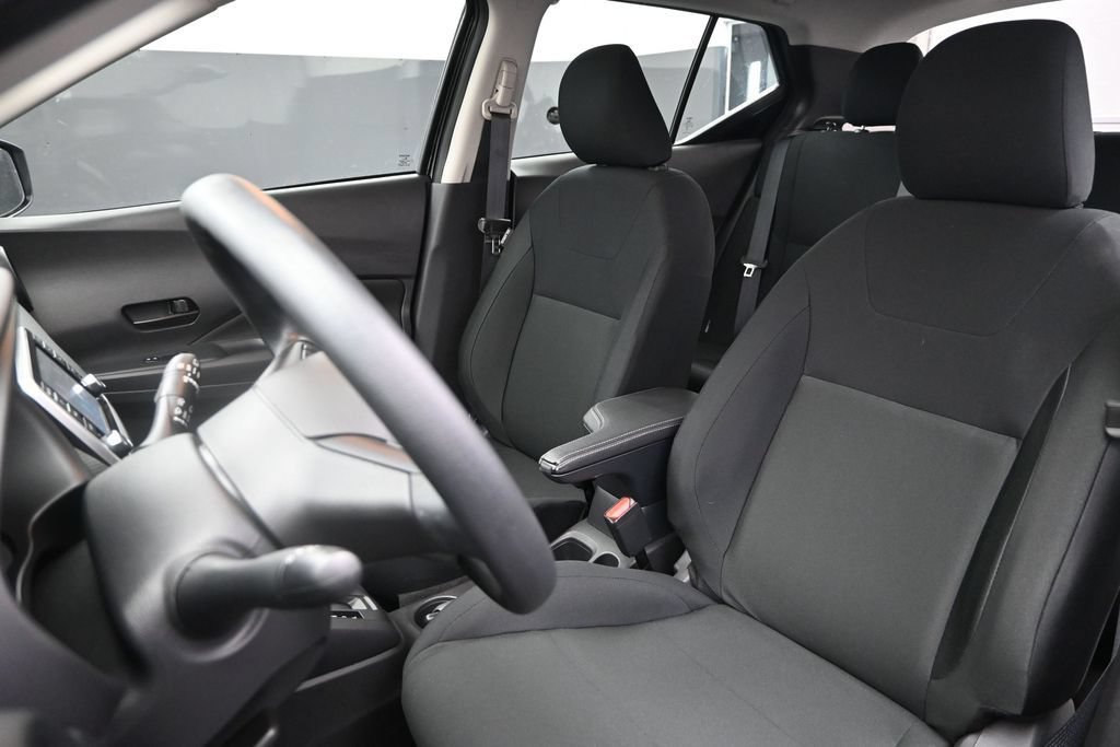 Certified 2025 Nissan Kicks Play S FWD image 20