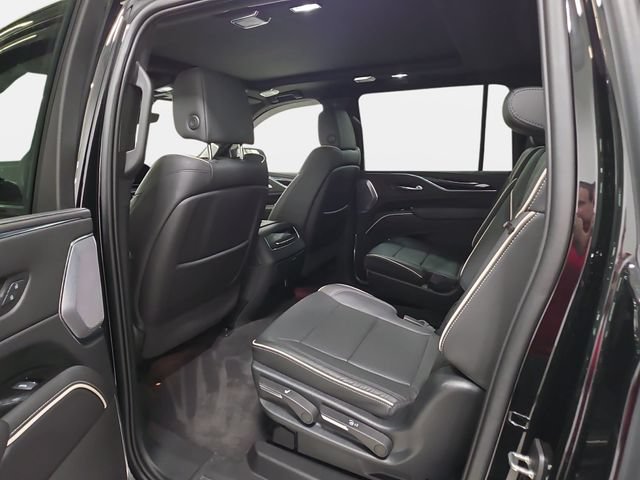 Used 2022 Cadillac Escalade ESV Sport w/ Touring Package AWD/4WD image 12