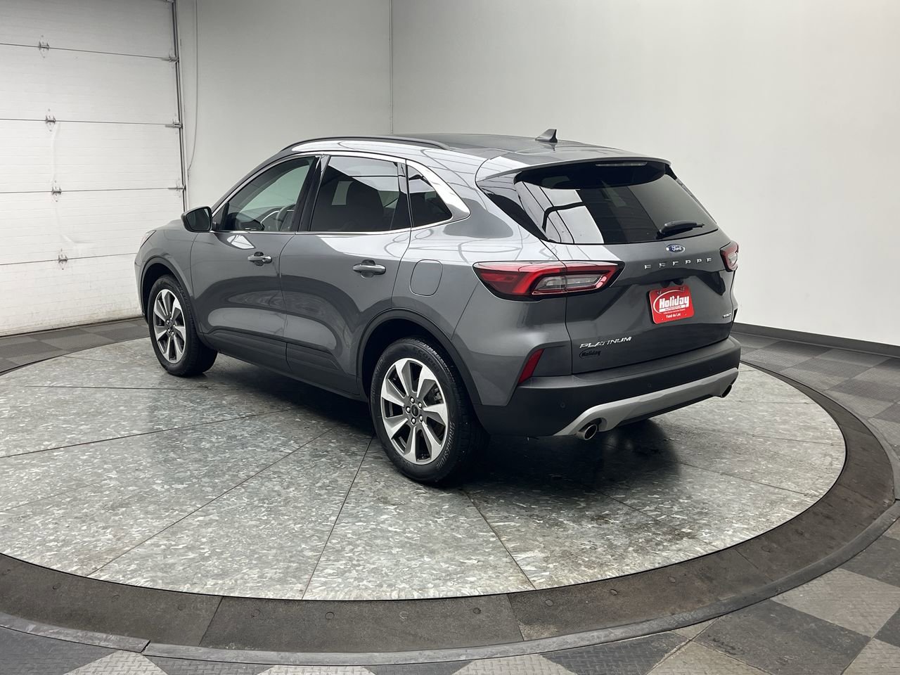 Used 2025 Ford Escape Platinum AWD/4WD image 2