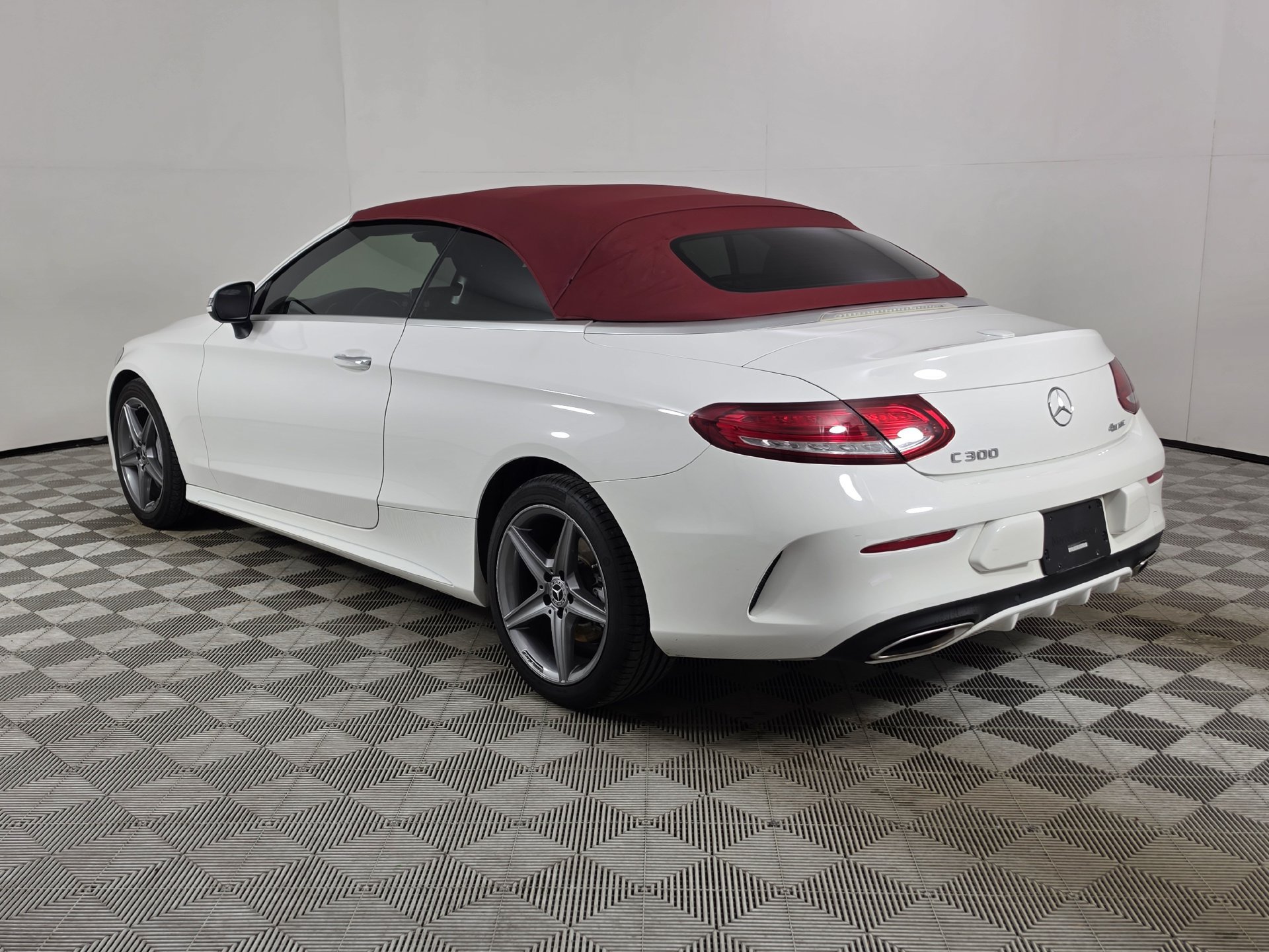 Used 2017 Mercedes-Benz C 300 4MATIC Cabriolet image 33