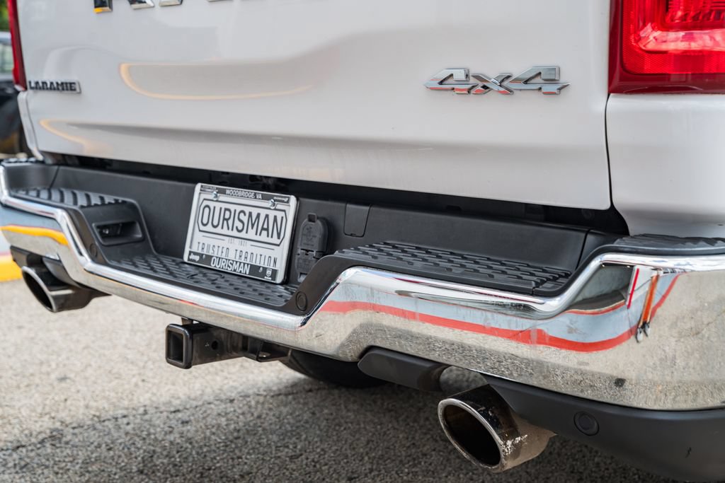 Certified 2025 RAM 1500 Laramie AWD/4WD image 8