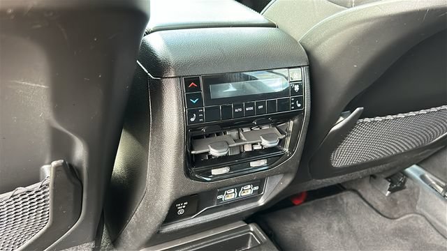 Used 2021 Jeep Grand Cherokee L Limited AWD/4WD image 27