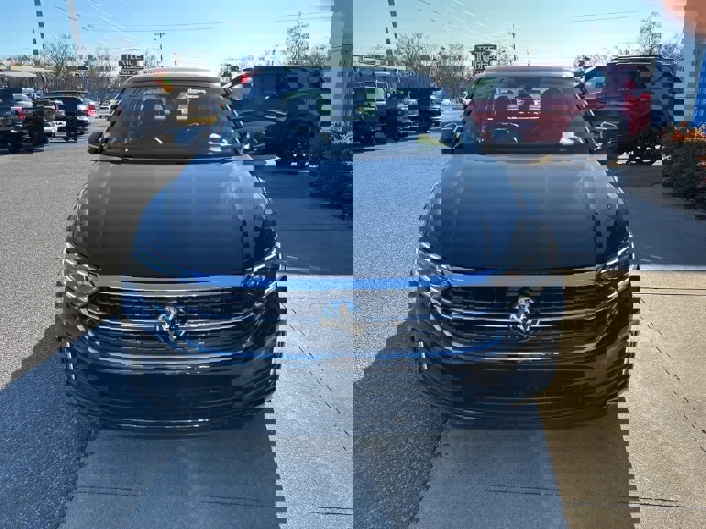 Used 2024 Volkswagen Jetta SEL image 4