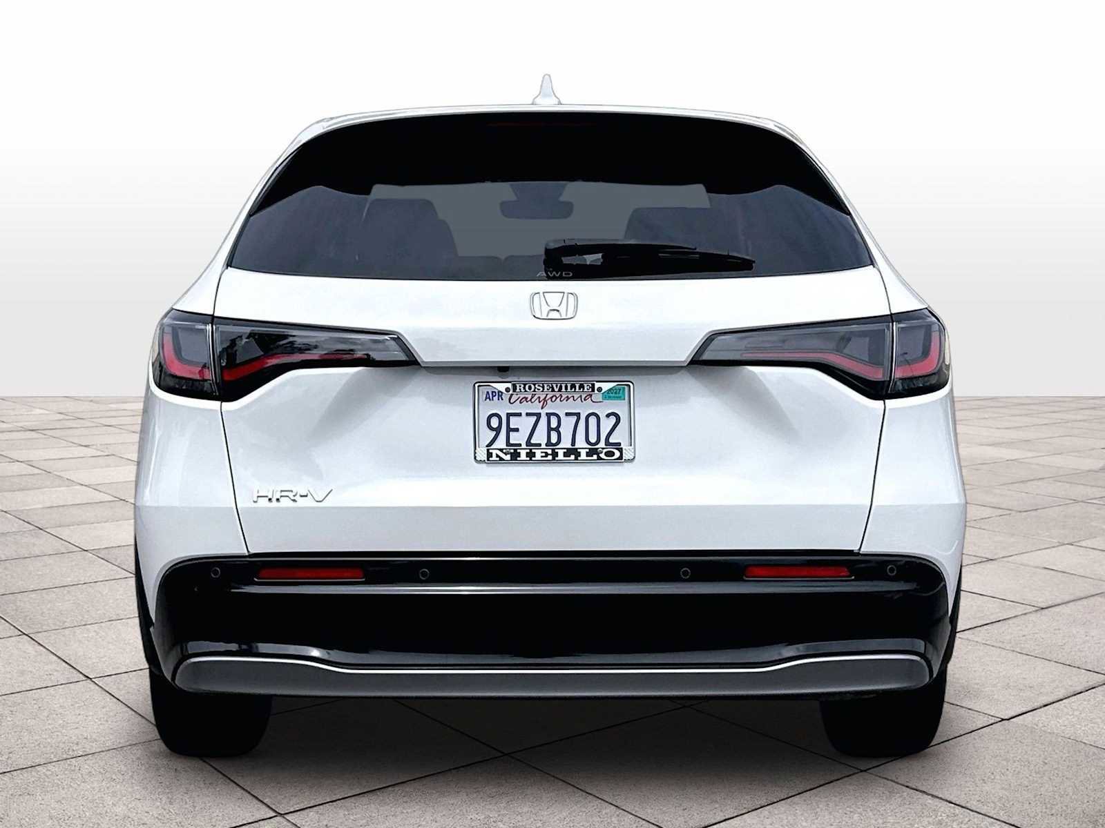 Used 2023 Honda HR-V EX-L image 7