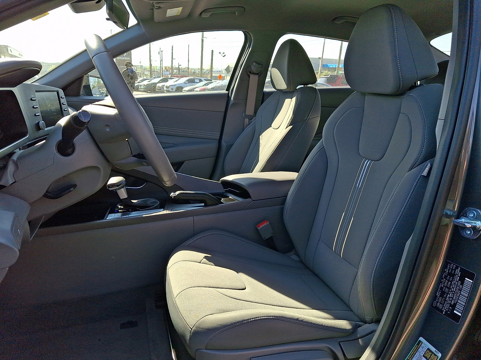 Certified 2025 Hyundai Elantra Sport FWD image 13