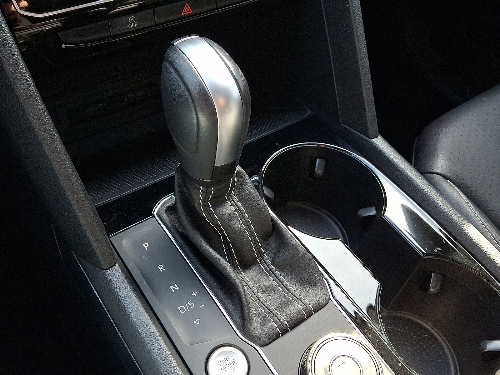 Used 2023 Volkswagen Atlas SE w/ Panoramic Sunroof Package image 15