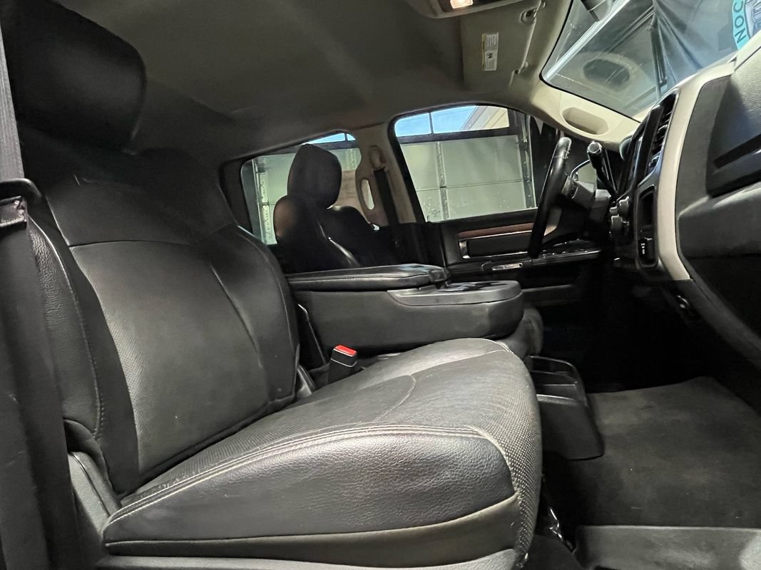 Used 2017 RAM 2500 Laramie AWD/4WD image 33