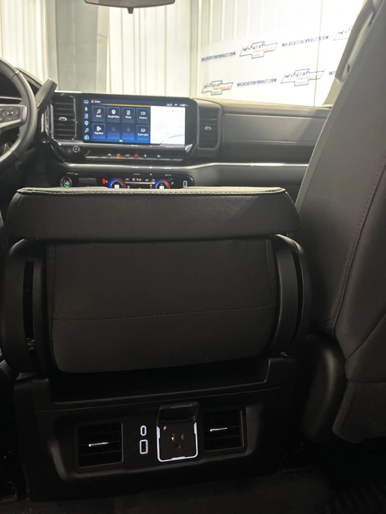 Used 2026 Chevrolet Silverado 1500 LT AWD/4WD image 35