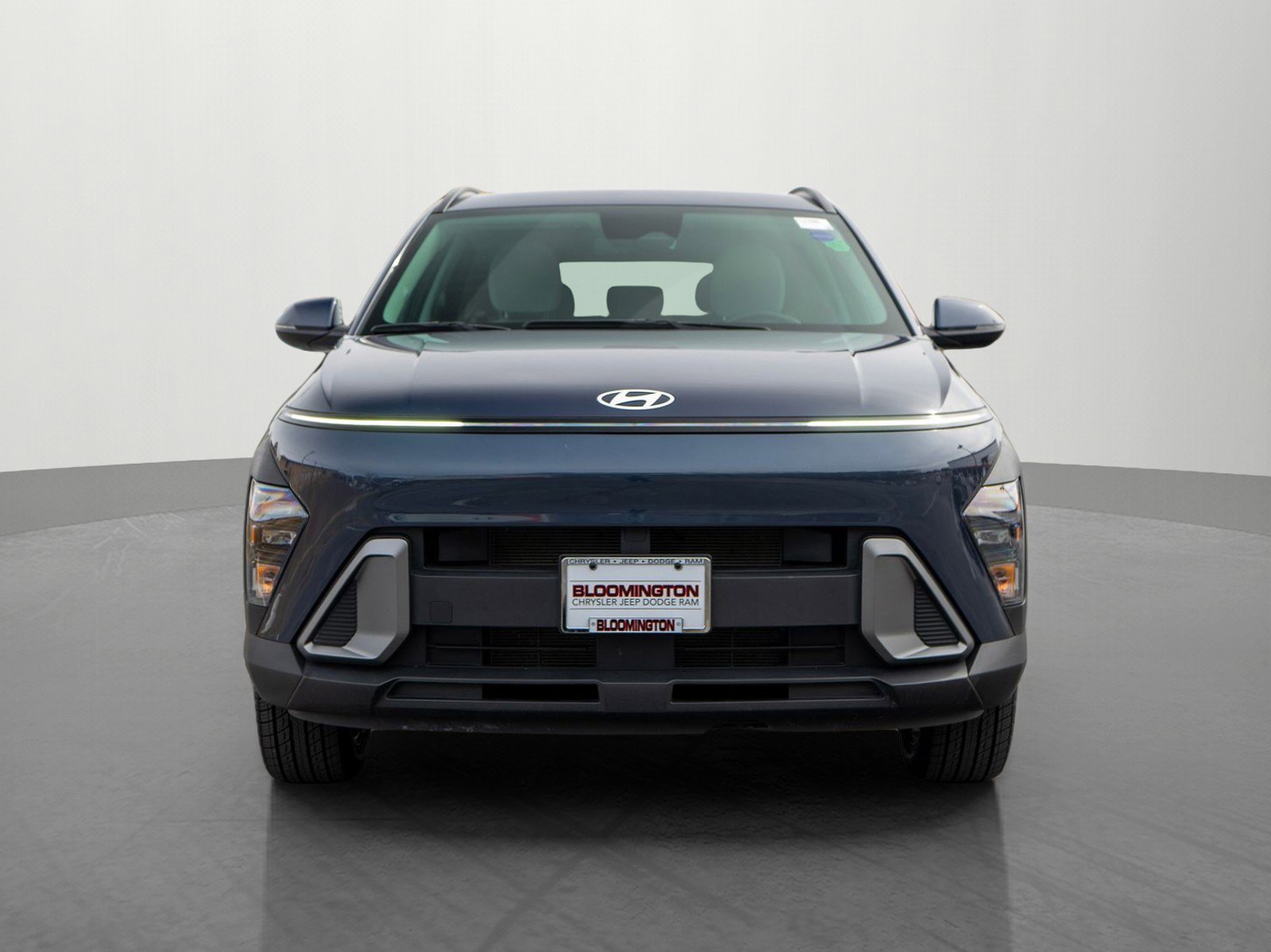 Used 2024 Hyundai Kona SEL AWD/4WD image 2