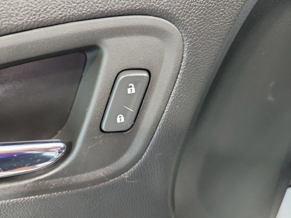 Used 2022 Chevrolet Colorado Z71 AWD/4WD image 33