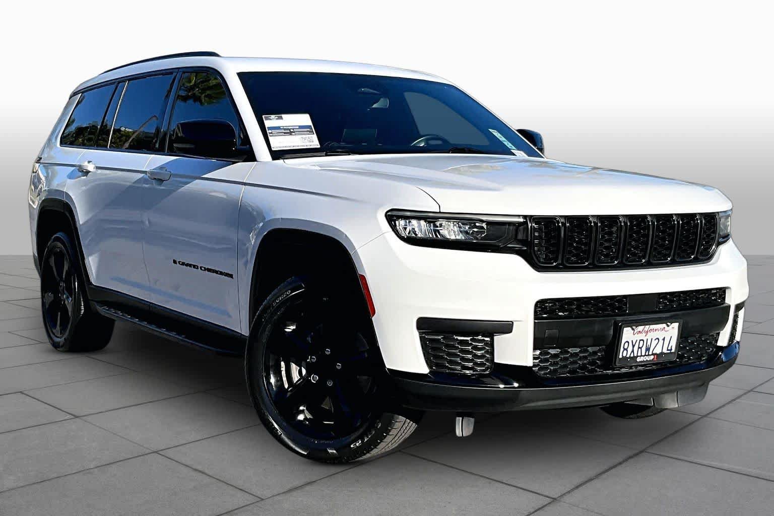 Used 2021 Jeep Grand Cherokee L Laredo AWD/4WD image 2