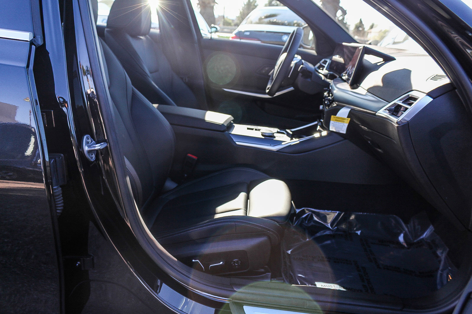 Certified 2025 BMW 330i Sedan w/ Convenience Package image 16