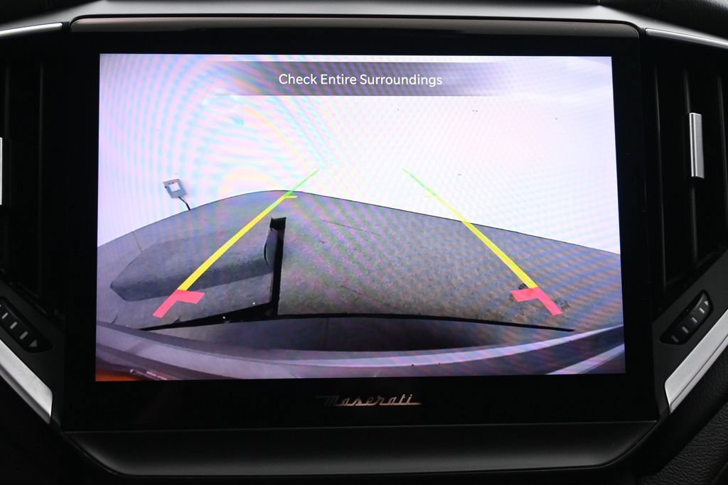 Used 2021 Maserati Ghibli S RWD image 33
