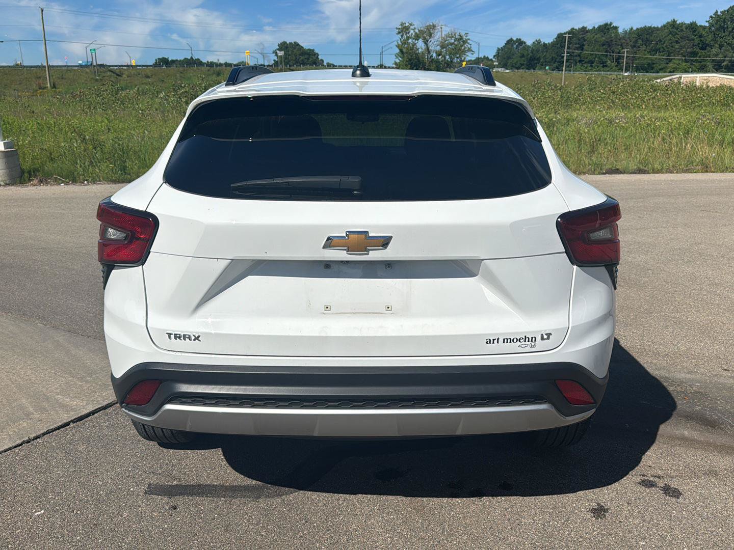 Used 2024 Chevrolet Trax LT w/ Driver Confidence Package FWD image 4