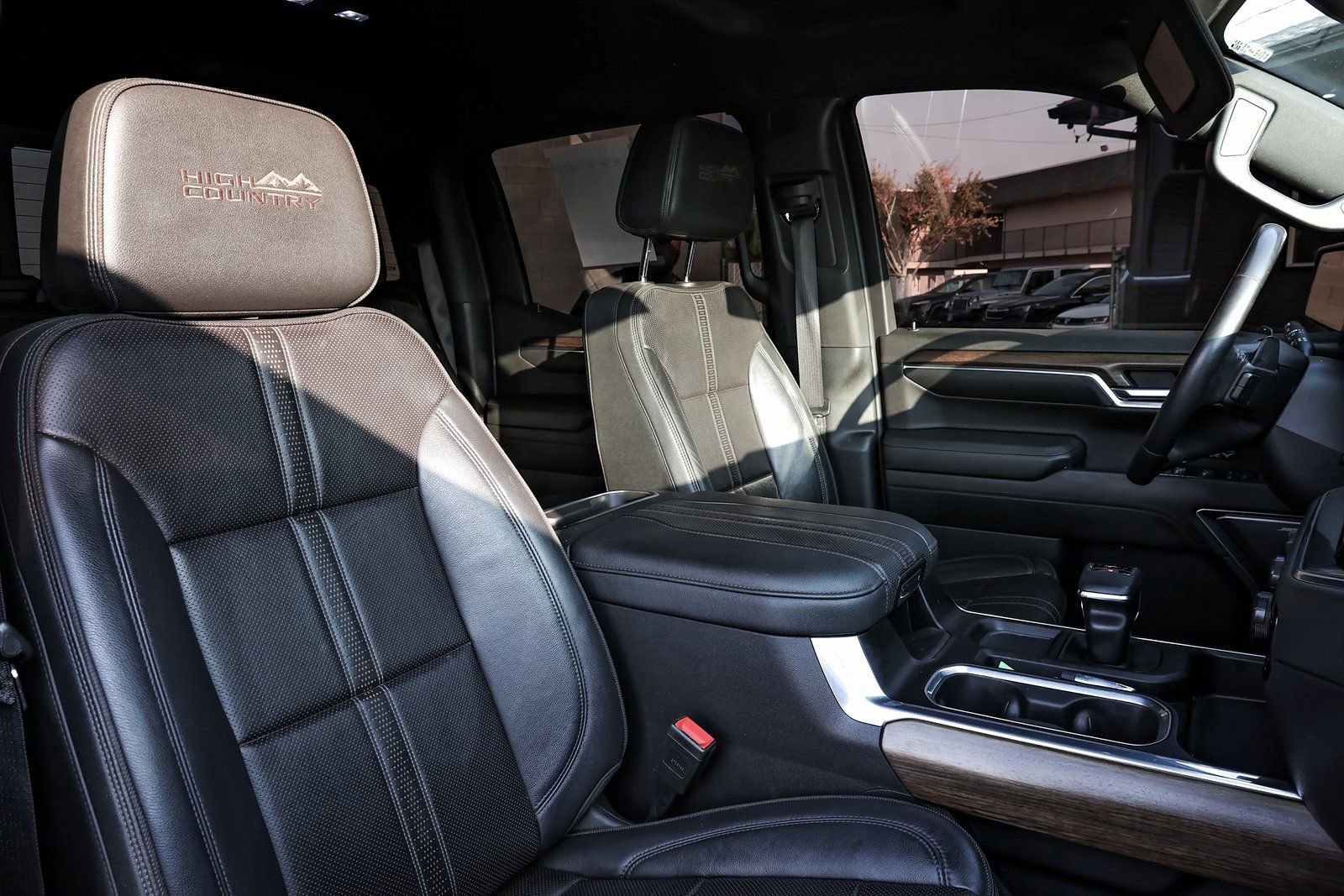 Used 2023 Chevrolet Silverado 1500 High Country image 30