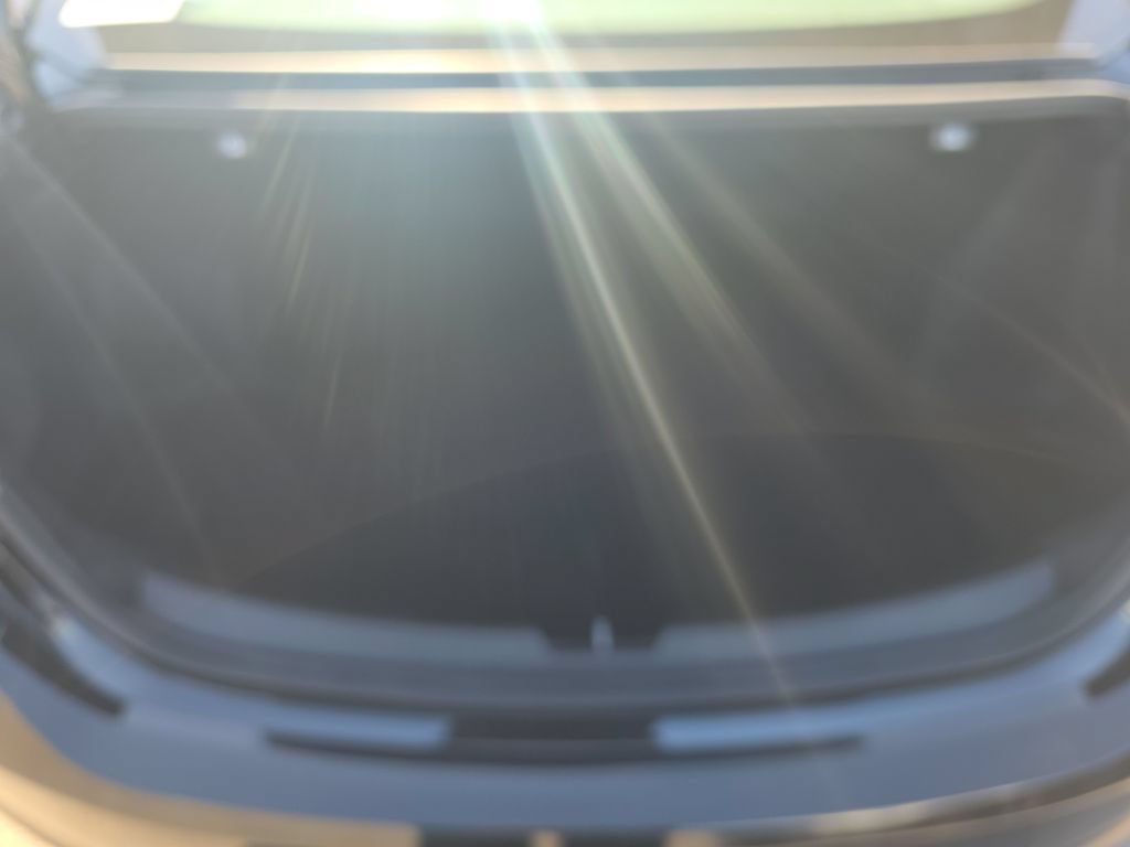 Used 2023 Chevrolet Malibu LT FWD image 18