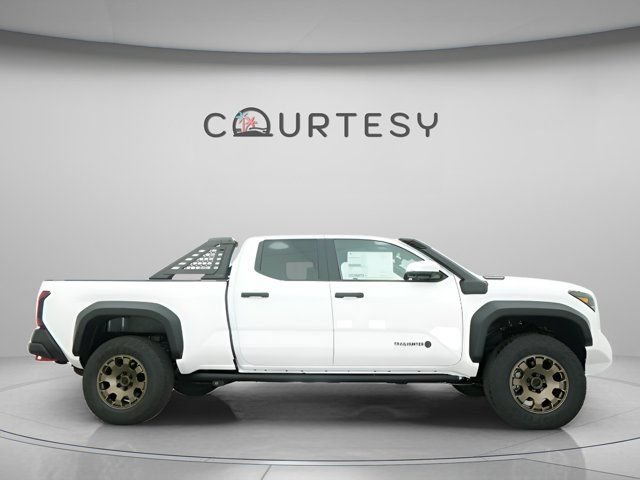 Certified 2025 Toyota Tacoma 4x4 Double Cab Hybrid image 29