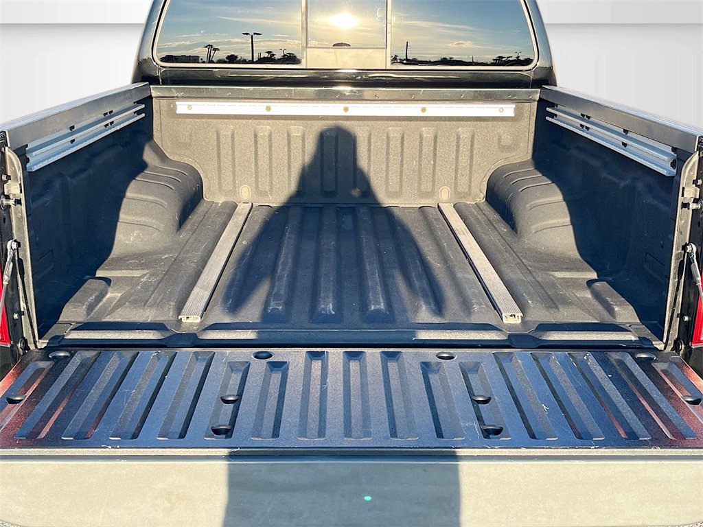 Used 2020 Nissan Frontier SV w/ Midnight Edition Floor Mats image 24