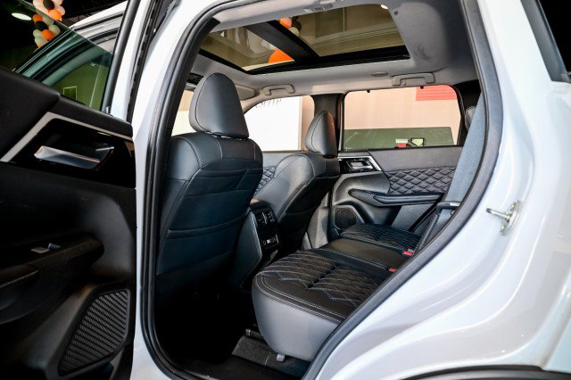 Used 2023 Mitsubishi Outlander SEL 40th Anniversary image 20