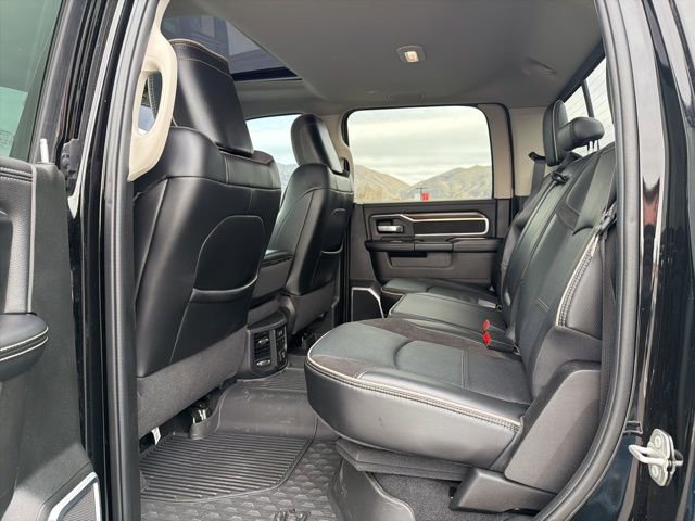 Used 2024 RAM 3500 Laramie AWD/4WD image 29