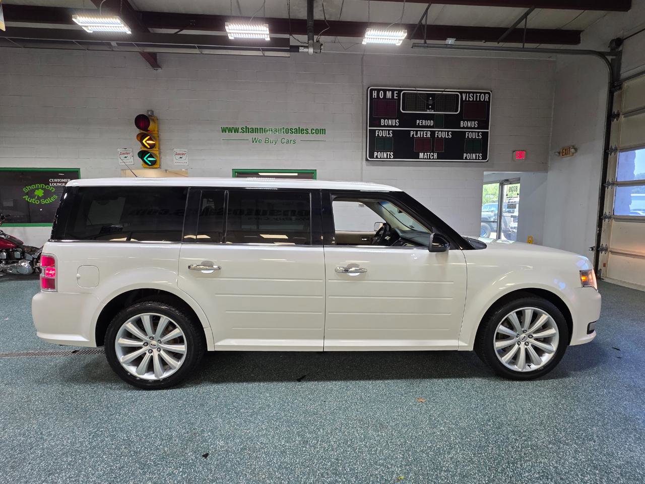 Used 2017 Ford Flex SEL w/ Equipment Group 202A AWD/4WD image 5