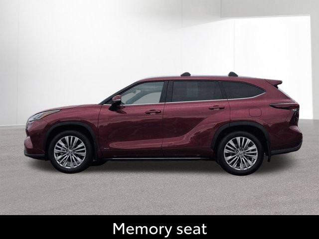 Certified 2026 Toyota Highlander Platinum AWD/4WD image 10