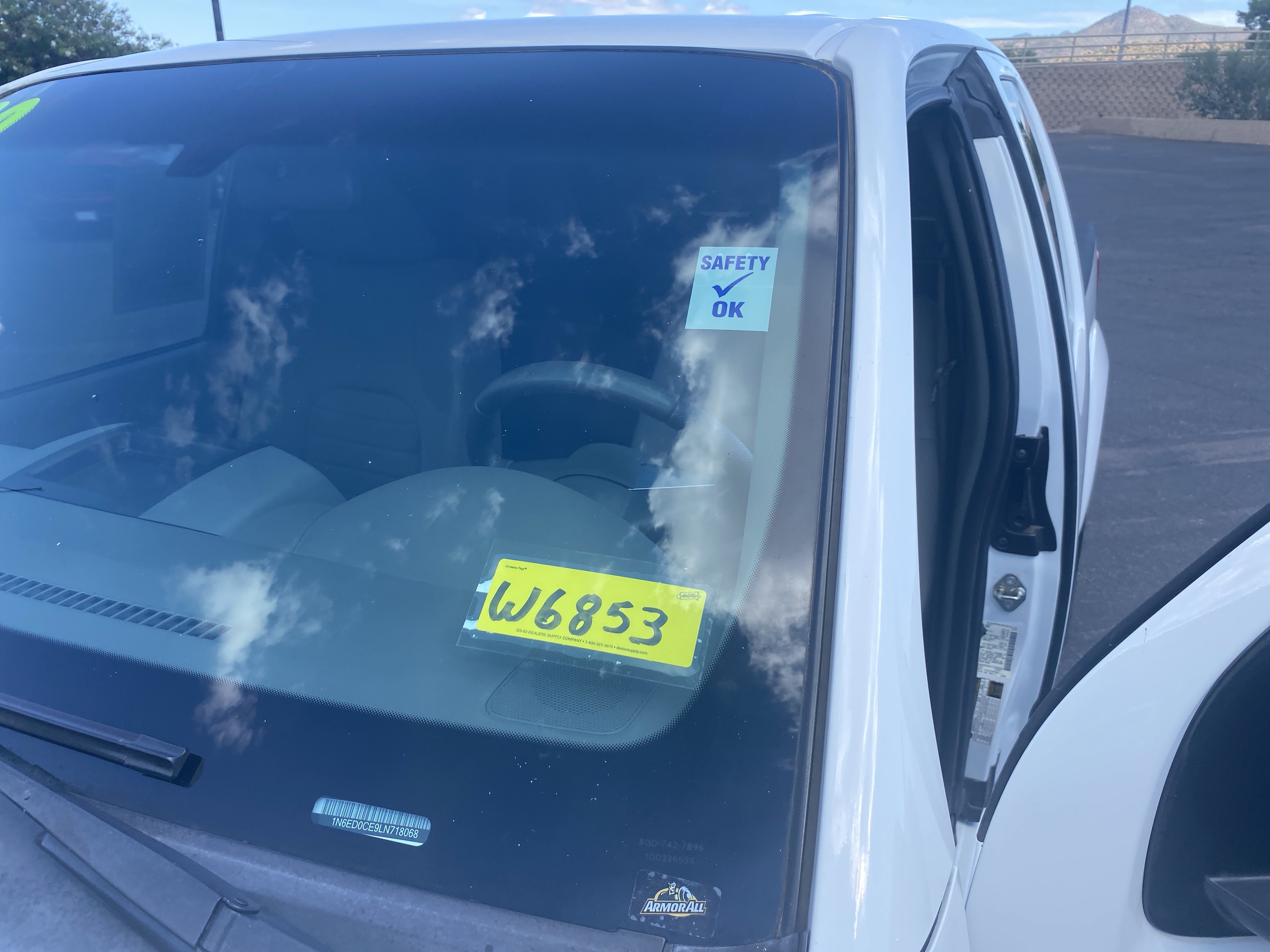Used 2020 Nissan Frontier S RWD image 11