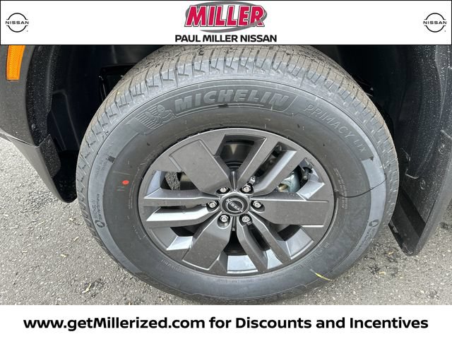 New 2026 Nissan Frontier SV w/ Tow Package AWD/4WD image 8