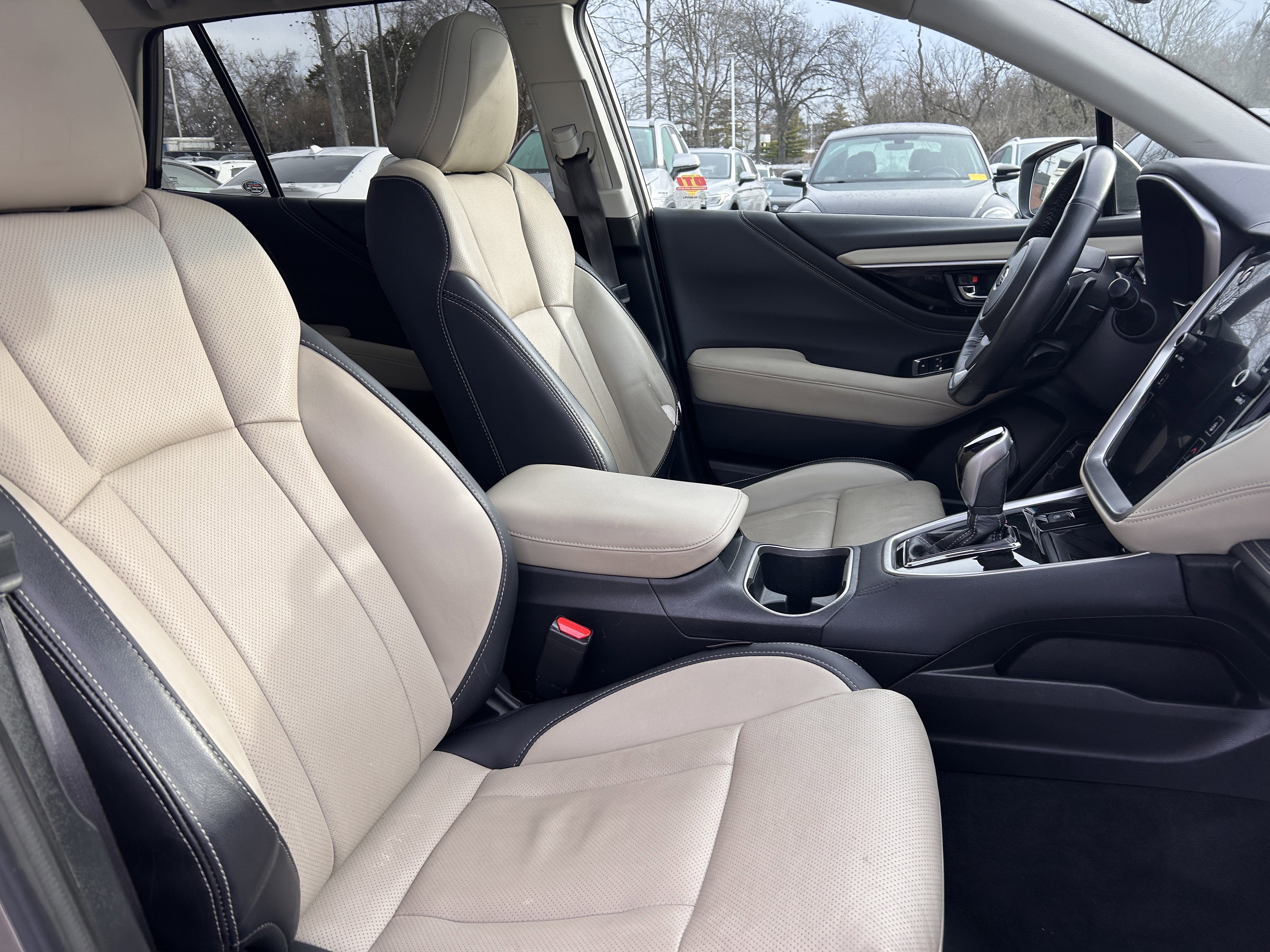 Used 2020 Subaru Outback Limited image 26