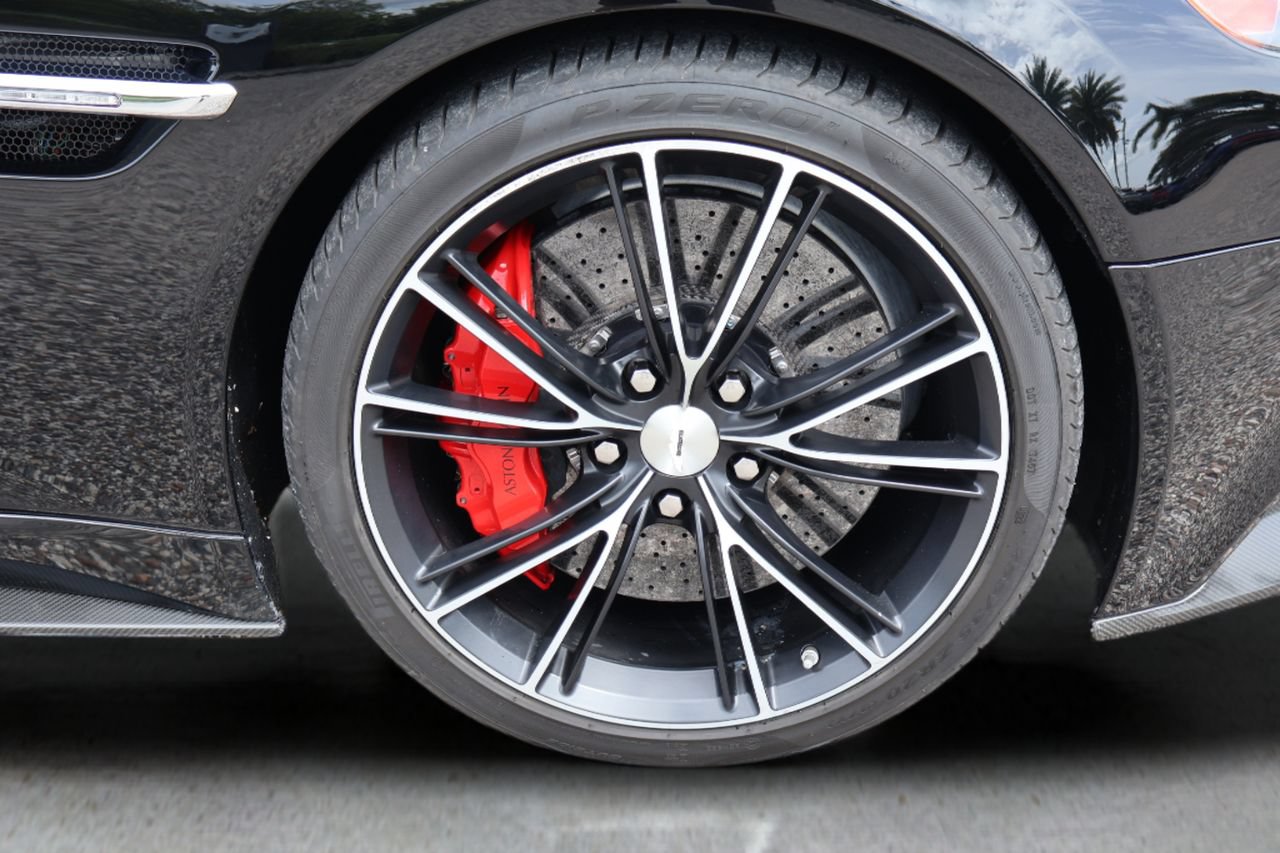 Used 2014 Aston Martin Vanquish Coupe RWD image 28