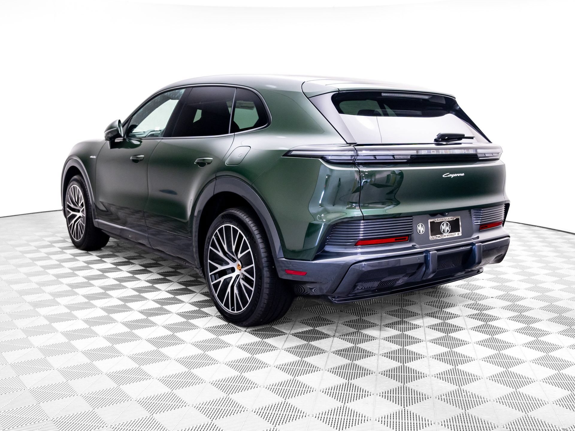 New 2026 Porsche Cayenne Electric AWD/4WD image 3