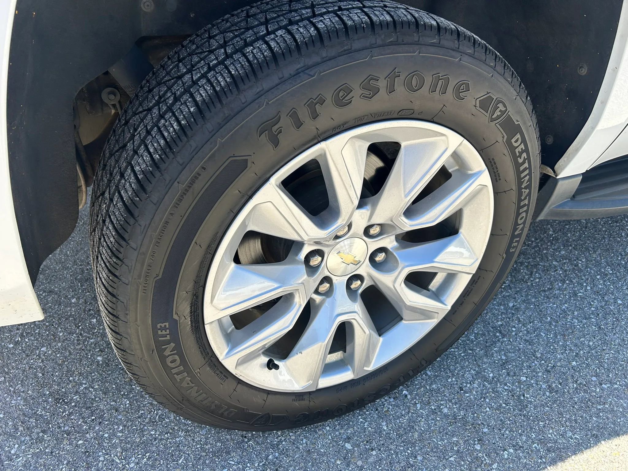 Used 2017 Chevrolet Suburban LT RWD image 11