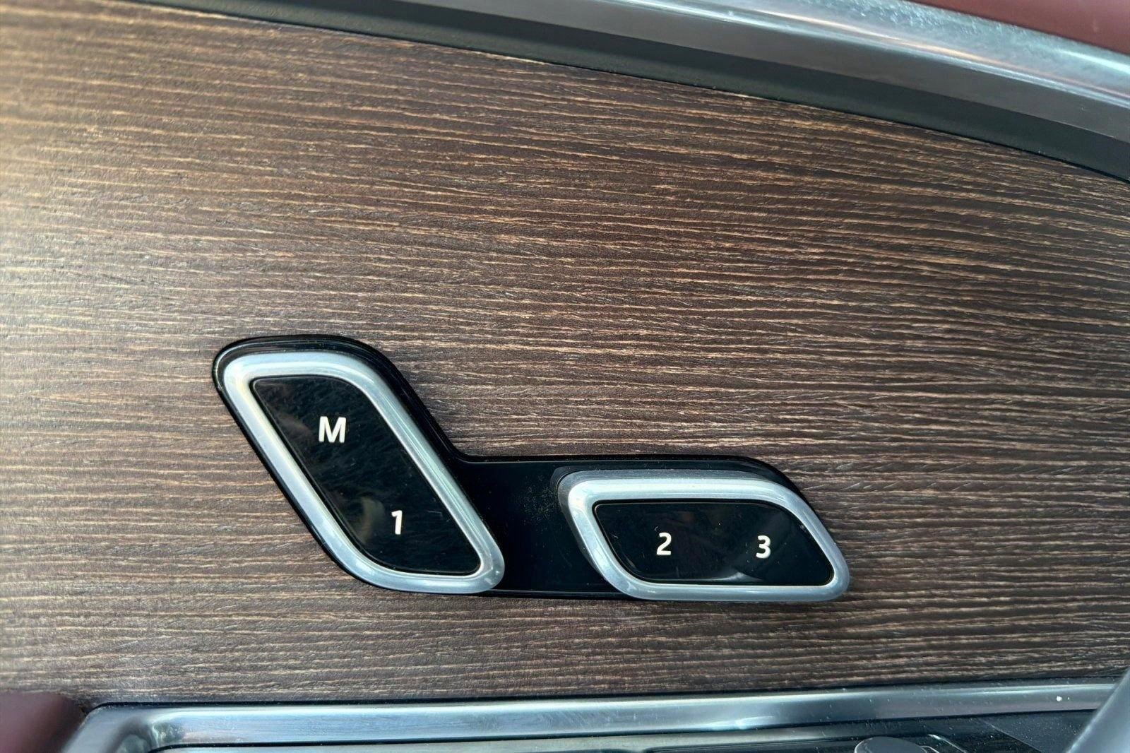 Used 2023 Land Rover Range Rover SE image 18