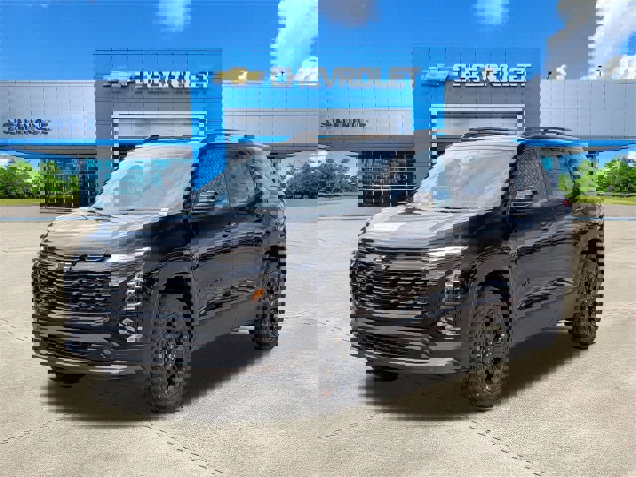 Used 2026 Chevrolet Equinox LT w/ Midnight Edition image 2