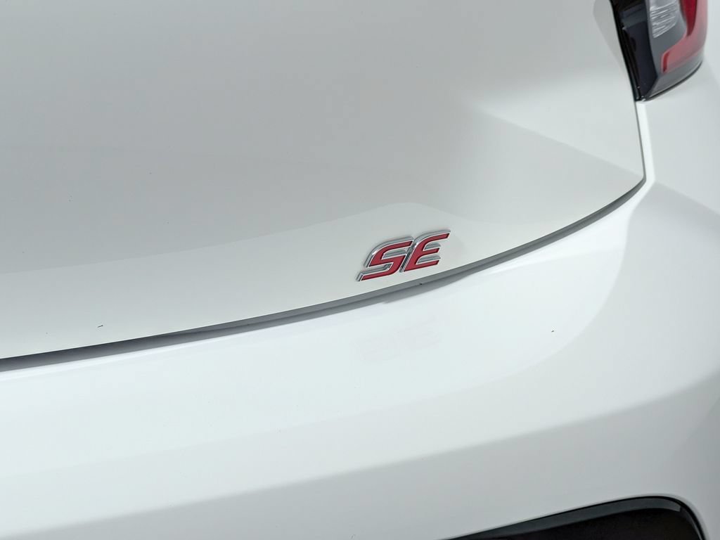 Used 2026 Toyota Corolla SE FWD image 12