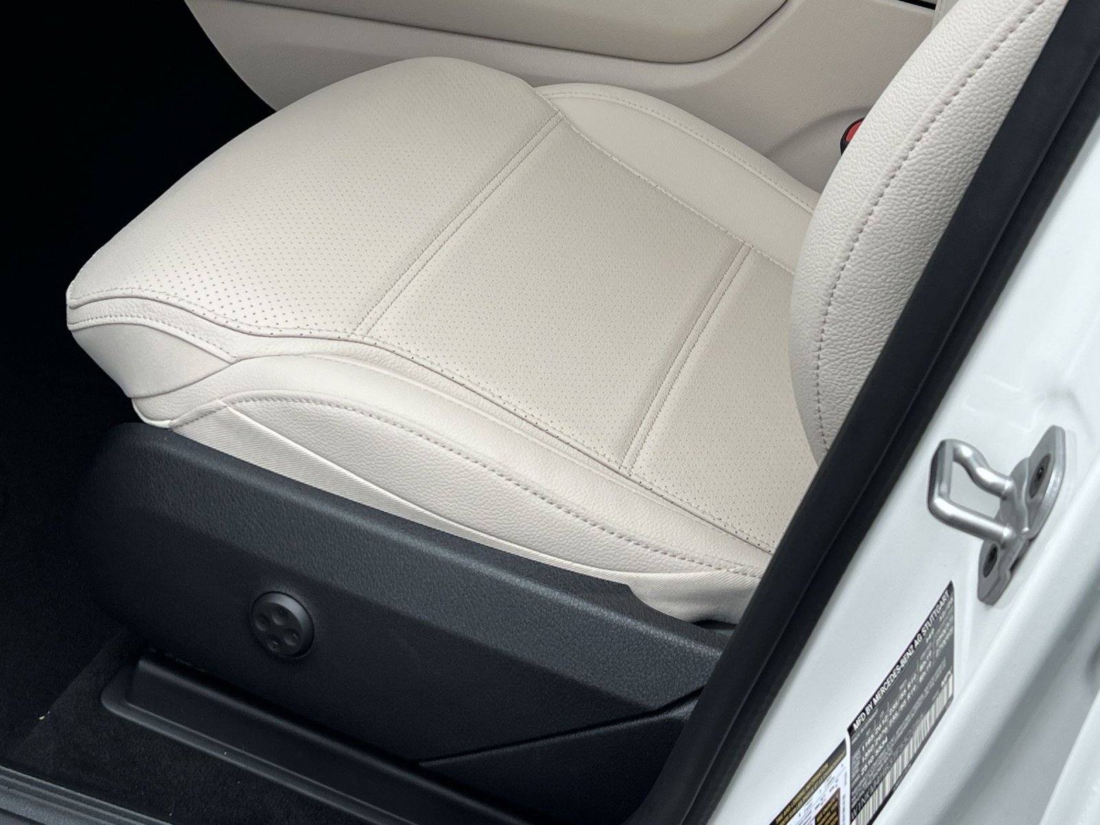 New 2026 Mercedes-Benz GLC 300 4MATIC image 12