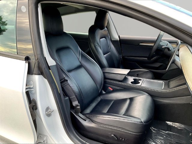Used 2021 Tesla Model 3 Standard Range Plus RWD image 28