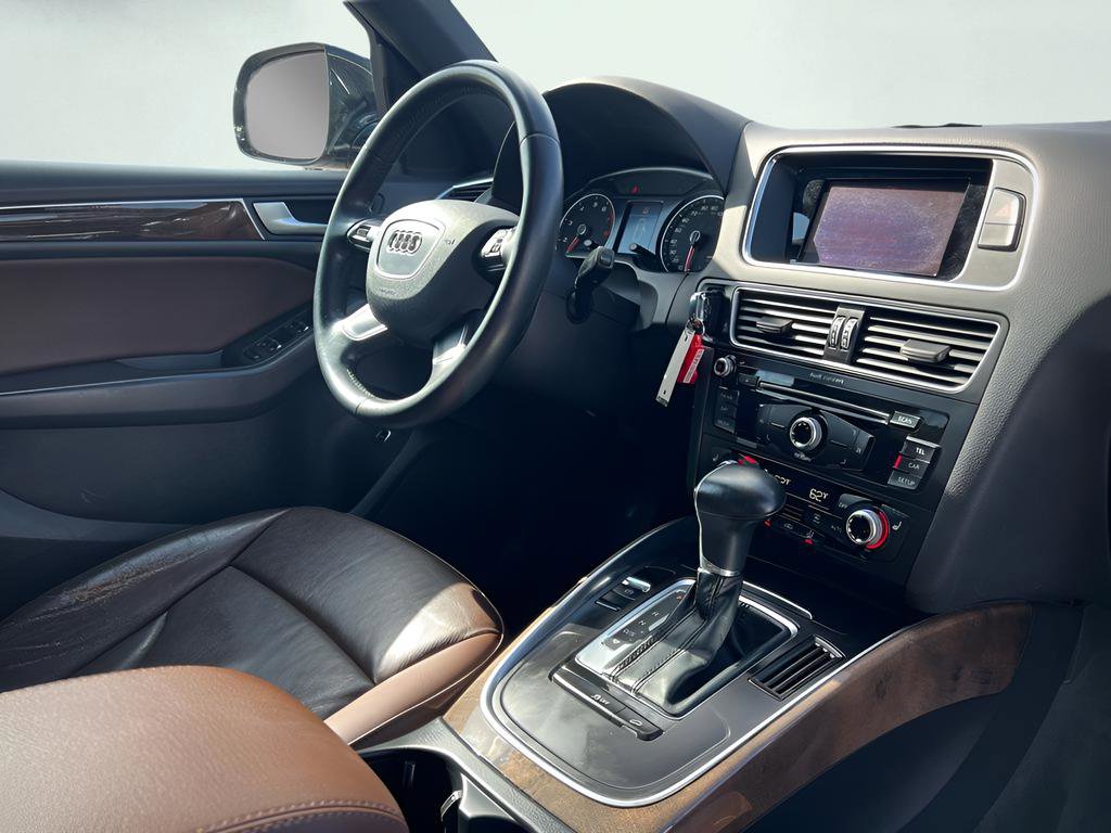 Used 2017 Audi Q5 2.0T Premium image 30