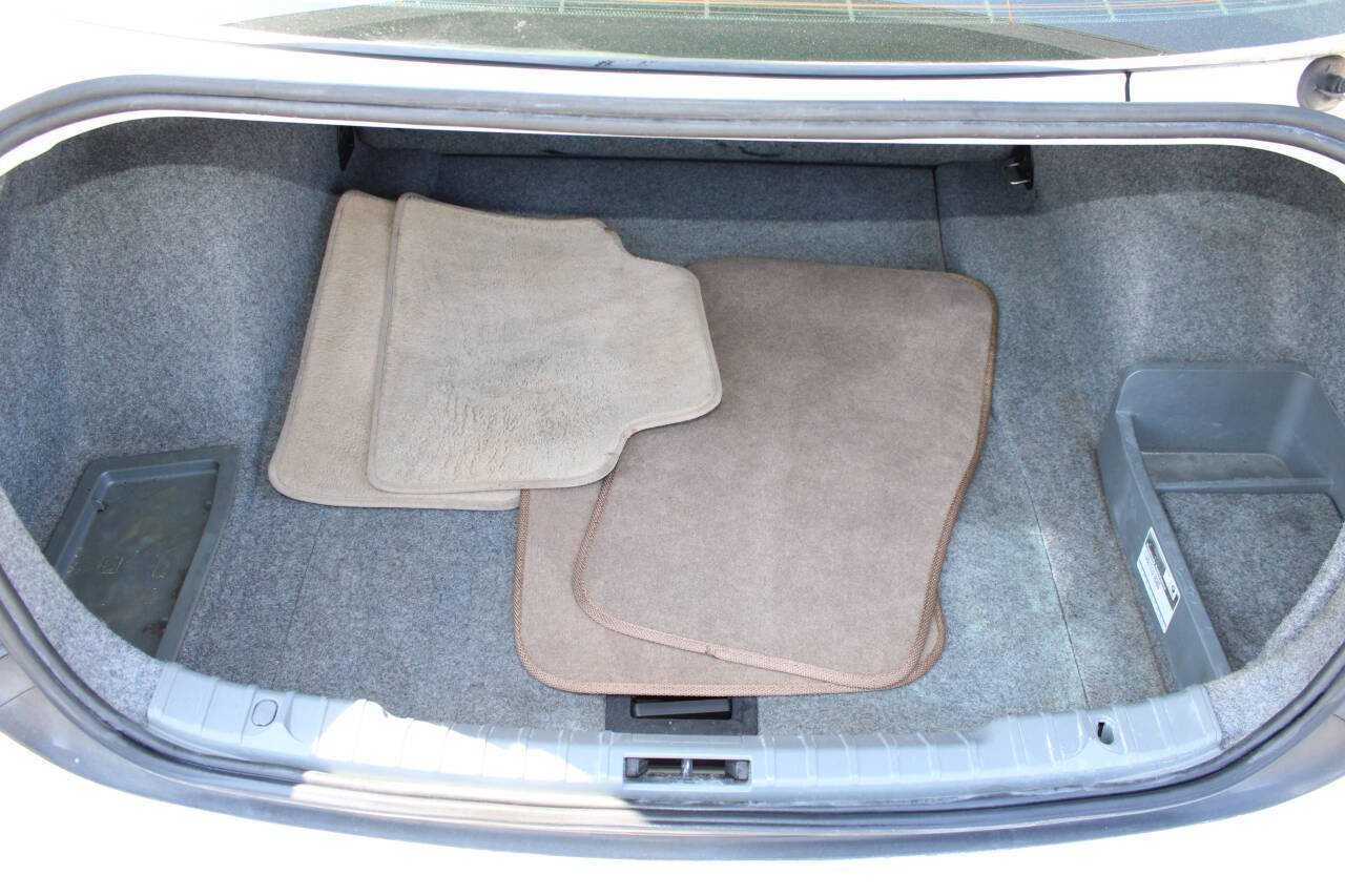 Used 2006 BMW 325xi Sedan image 24