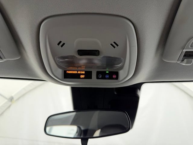 Used 2025 Chevrolet Trax LT FWD image 38