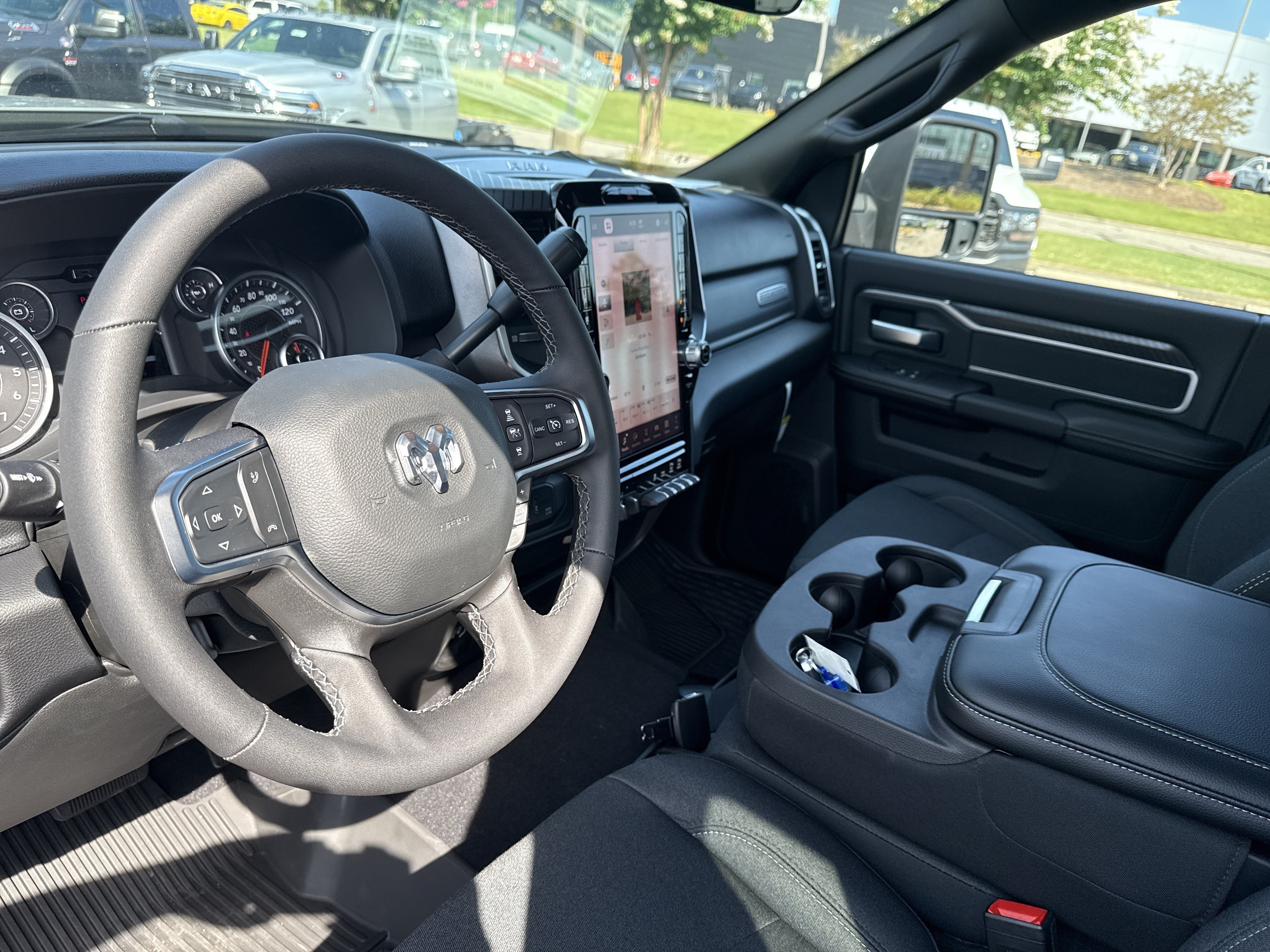 New 2026 RAM 2500 Big Horn AWD/4WD image 23